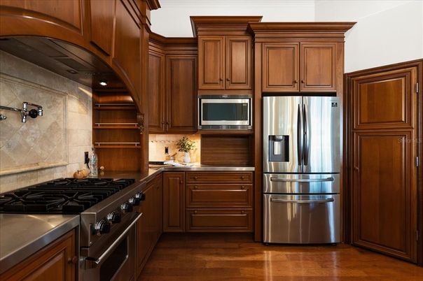Interior, Kitchen, Stainless Steel Appliances, Wood Texture Flooring