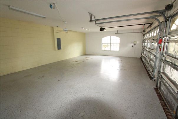 Garage, Interior