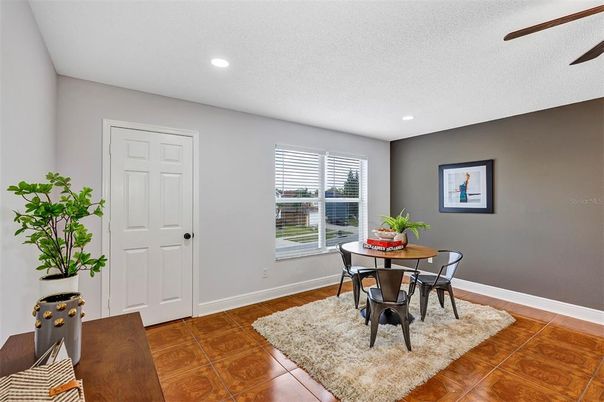Dining room, Interior, Recessed Lighting