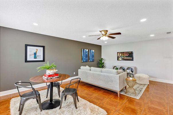 Dining room, Interior, Living room, Recessed Lighting