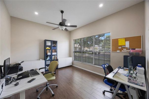 Home Office, Interior, Recessed Lighting, Wood Texture Flooring