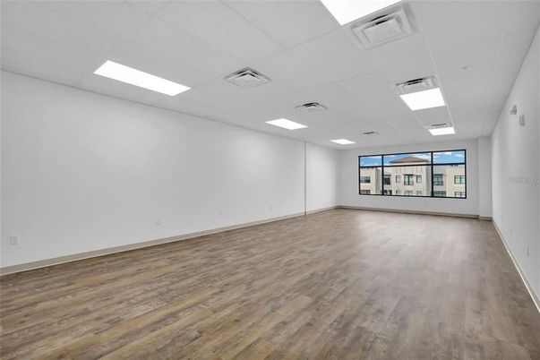 Empty room, Interior, Recessed Lighting, Wood Texture Flooring