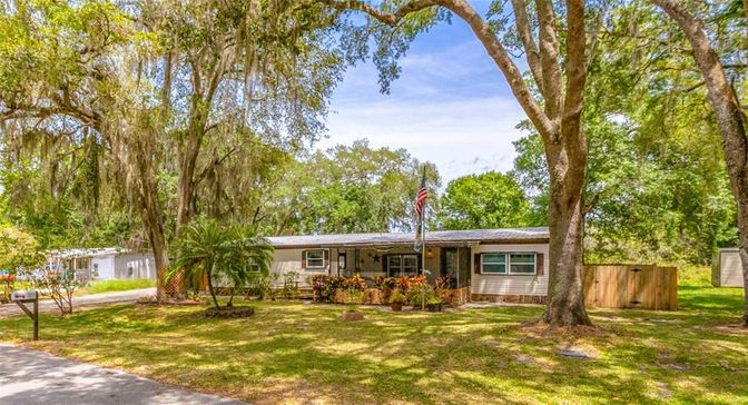 Backyard, Exterior, Facade, Ranch