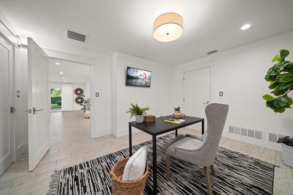Dining room, Interior, Recessed Lighting