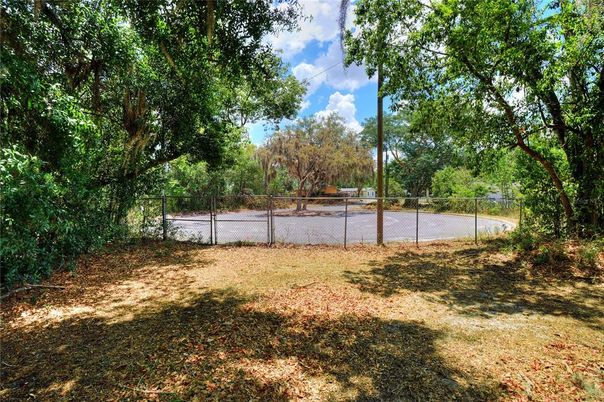Exterior, Tennis Courts