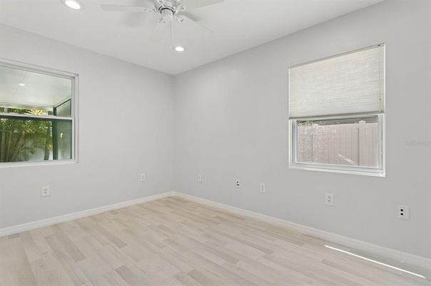 Empty room, Interior, Recessed Lighting, Wood Texture Flooring