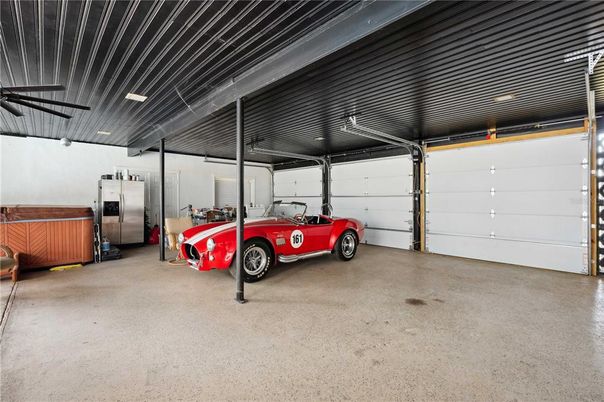 Garage, Interior
