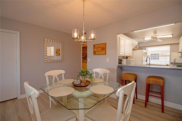 Dining room, Interior, Kitchen, Pendant Lights, Wood Texture Flooring