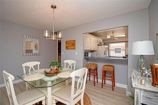 Dining room, Interior, Kitchen, Pendant Lights, Wood Texture Flooring