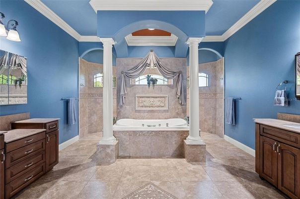 Bathroom, Interior, Recessed Lighting