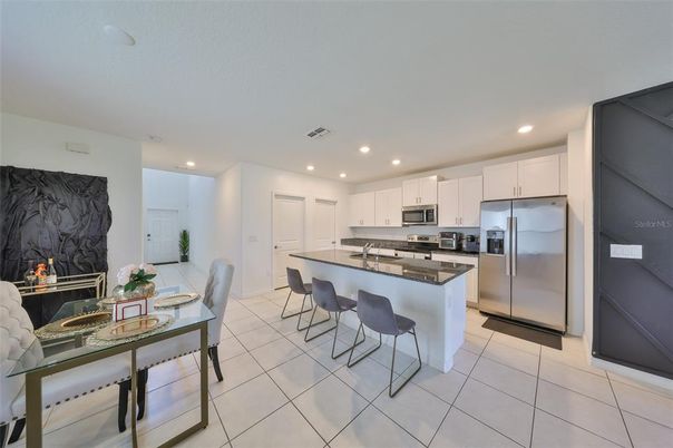 Dining room, Interior, Kitchen, Recessed Lighting, Stainless Steel Appliances