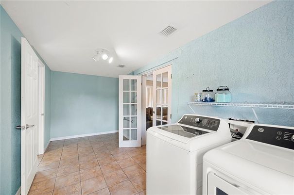 Interior, Washer