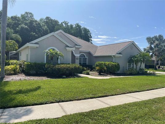 Backyard, Exterior, Facade, Ranch