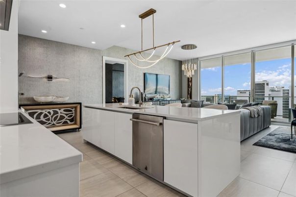Interior, Kitchen, Living room, Pendant Lights, Recessed Lighting, Stainless Steel Appliances
