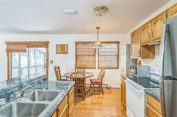 Dining room, Interior, Kitchen, Pendant Lights, Wood Texture Flooring