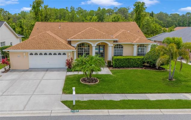 Attached, Exterior, Facade, Ranch