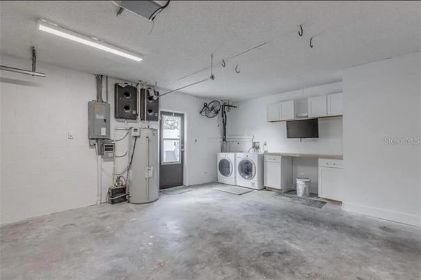 Interior, Washer