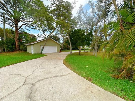 Backyard, Detached Garage, Exterior