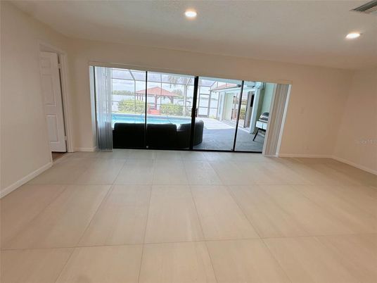 Empty room, Interior, Recessed Lighting