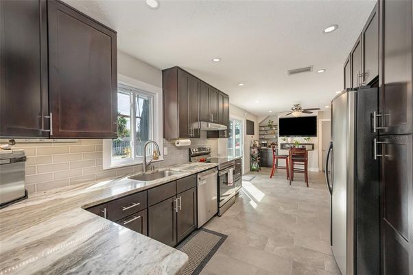 Dining room, Interior, Kitchen, Recessed Lighting, Stainless Steel Appliances