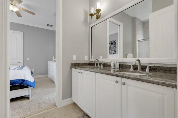 Bathroom, Bedroom, Dual Sink Vanities, Interior