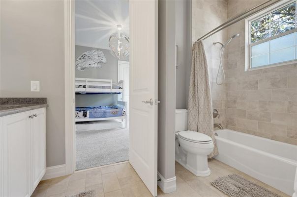 Bathroom, Interior, Pendant Lights