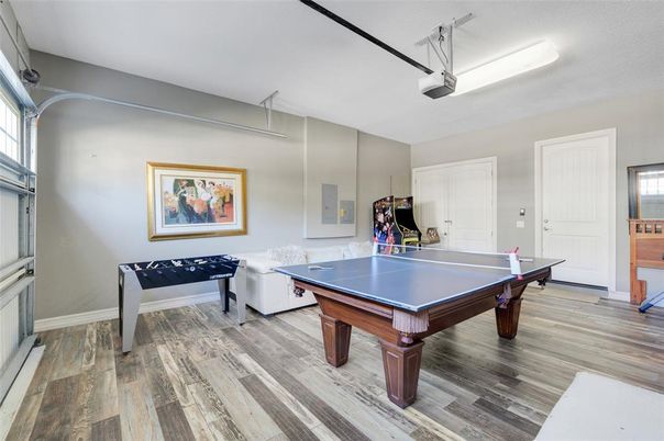Game Room, Interior, Wood Texture Flooring