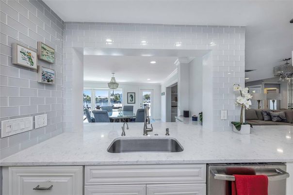 Dining room, Interior, Kitchen, Pendant Lights, Recessed Lighting