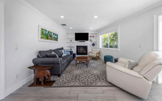 Fireplace, Interior, Living room, Recessed Lighting