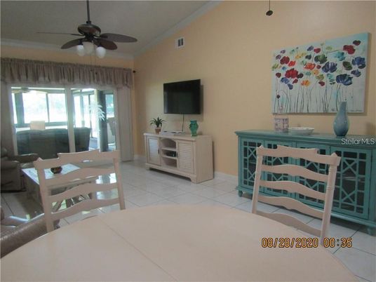 Dining room, Interior