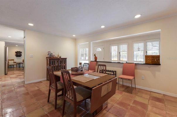 Dining room, Interior, Recessed Lighting