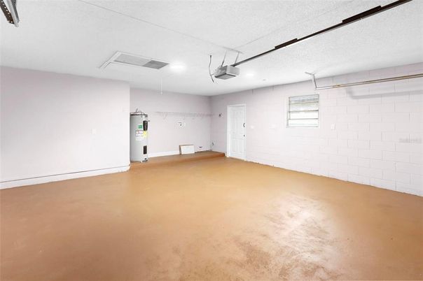 Empty room, Garage, Interior