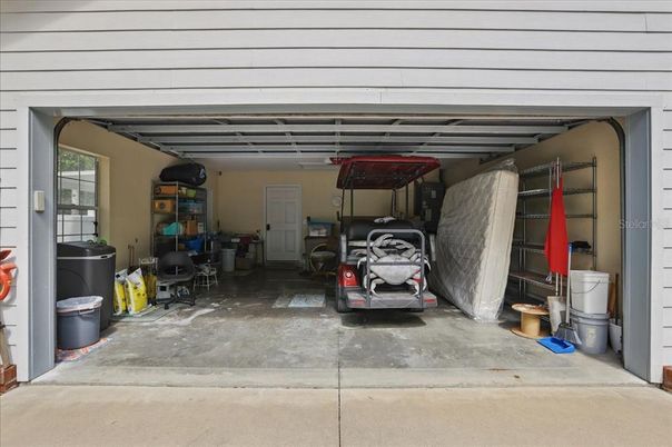Garage, Interior