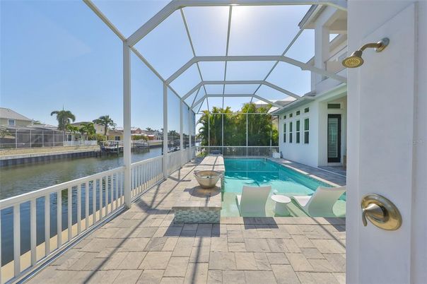 Glass Ceilings, Interior, Pool, Sun Room, Water