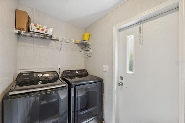 Interior, Washer