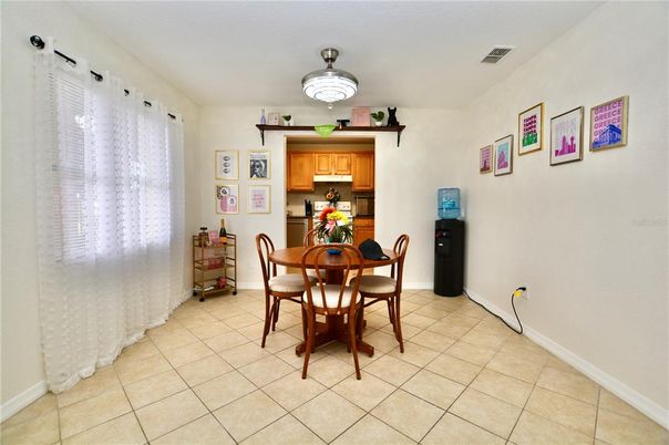 Dining room, Interior