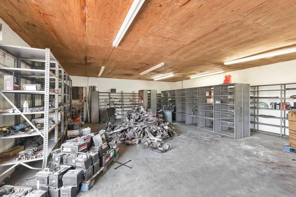 Garage, Interior, Wooden Ceilings