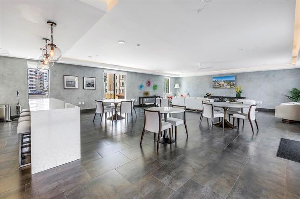 Dining room, Interior, Pendant Lights, Recessed Lighting