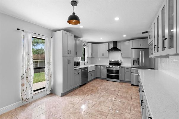 Interior, Kitchen, Pendant Lights, Recessed Lighting, Stainless Steel Appliances