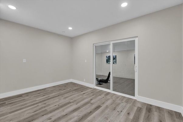 Empty room, Interior, Recessed Lighting, Wood Texture Flooring