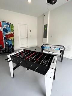 Game Room, Interior, Recessed Lighting