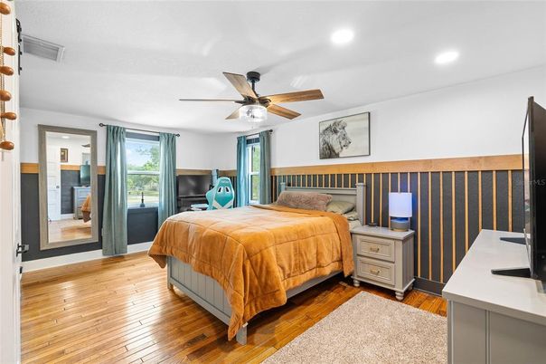 Bedroom, Interior, Recessed Lighting, Wood Texture Flooring