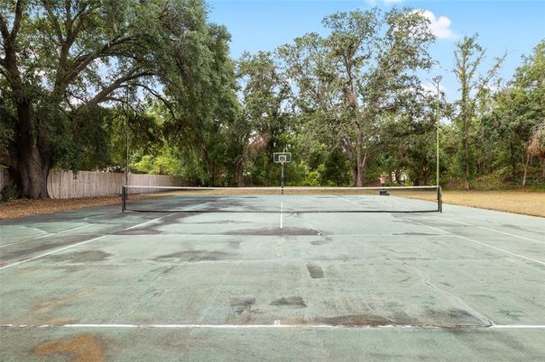 Exterior, Tennis Courts