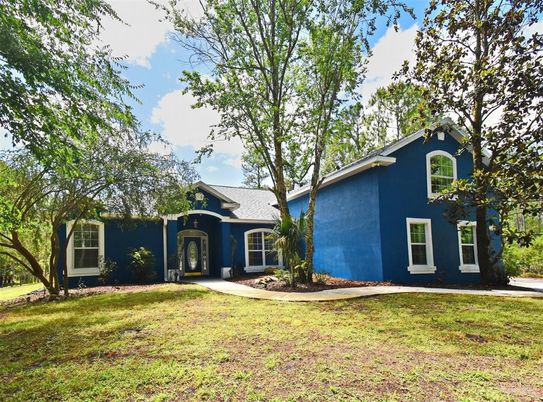 Backyard, Exterior, Facade, Ranch