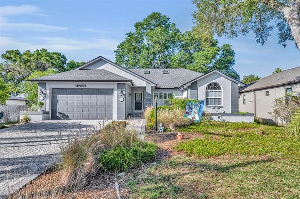 Attached, Exterior, Facade, Ranch