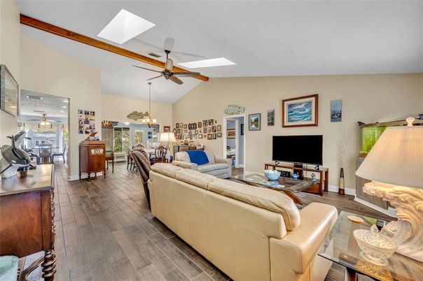 Chandelier, Dining room, Interior, Living room, Wood Texture Flooring