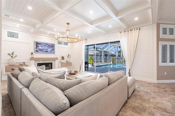 Fireplace, Interior, Living room, Pendant Lights, Recessed Lighting