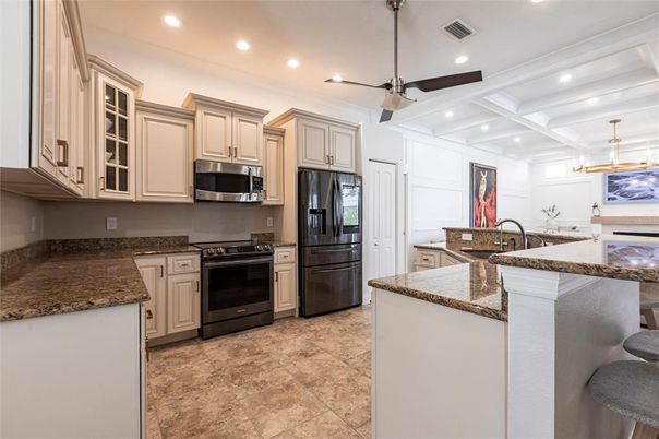 Interior, Kitchen, Pendant Lights, Recessed Lighting, Stainless Steel Appliances