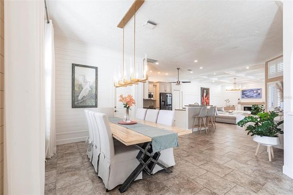 Dining room, Interior, Kitchen, Living room, Pendant Lights, Recessed Lighting, Stainless Steel Appliances