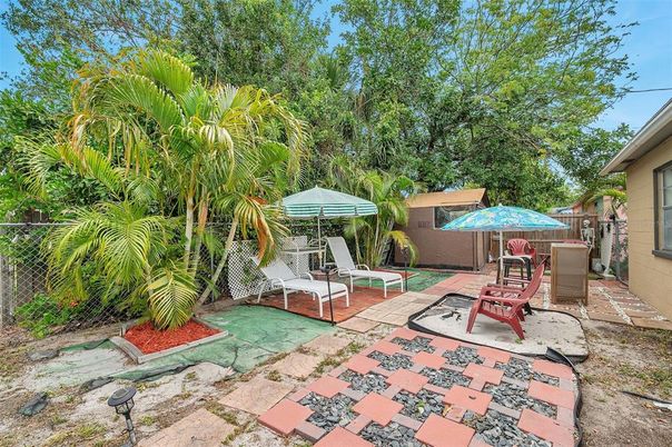 Backyard, Exterior